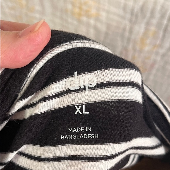 Black and White Striped Women's Top size XL - Picture 2 of 5